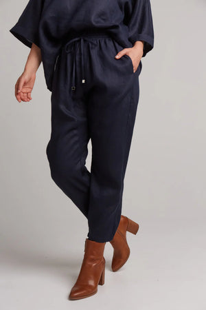 Studio Relaxed Pant Navy