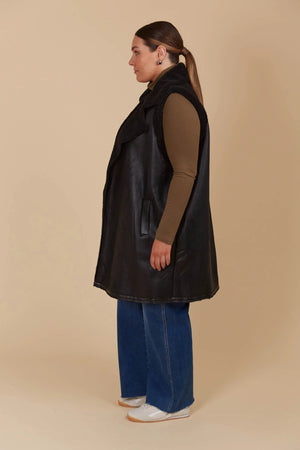 Eris Vest Onyx