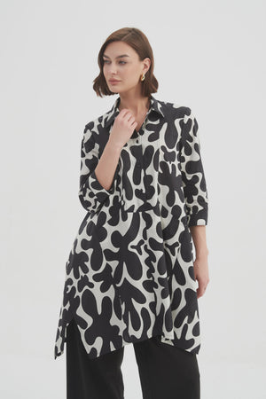 Handkerchief Hem Print Shirt Black/Cream