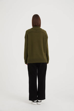 Turtle Neck Boxy Knit / Dark Moss