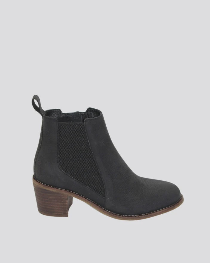 Bella Boot Black Nubuck